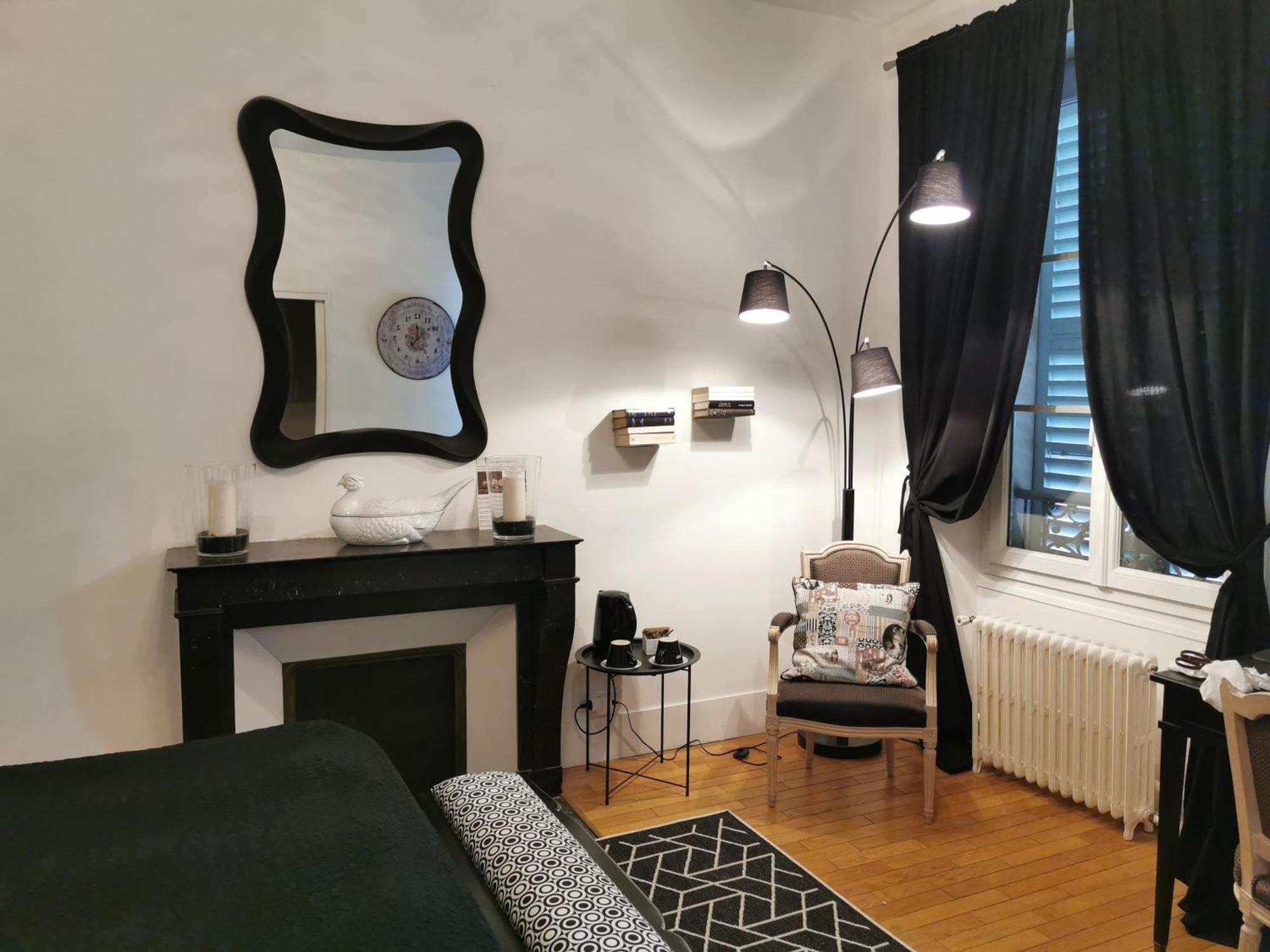 פונטנבלו Demeure Les Aiglons, Chambres D'Hotes & Spa מראה חיצוני תמונה