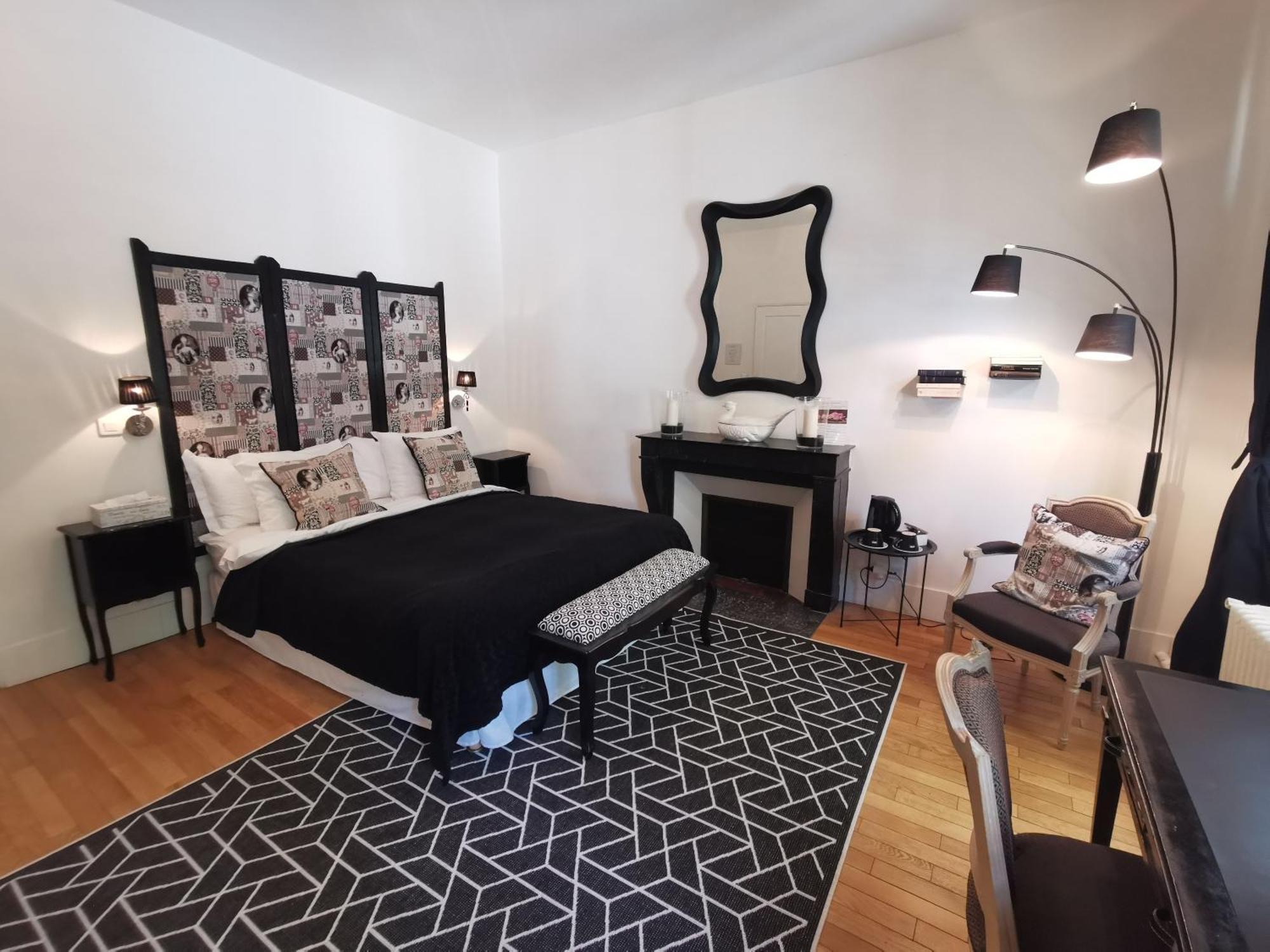 פונטנבלו Demeure Les Aiglons, Chambres D'Hotes & Spa מראה חיצוני תמונה